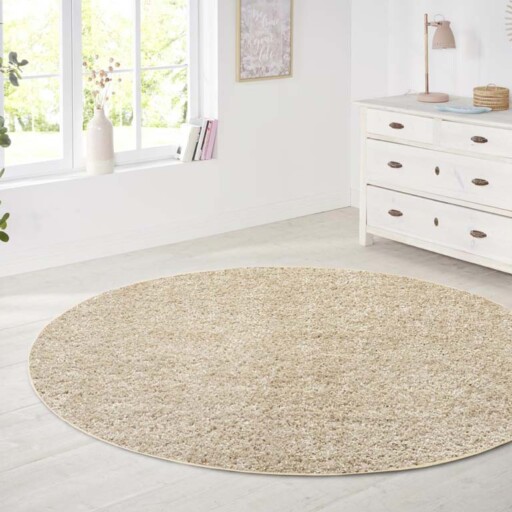 Rond hoogpolig vloerkleed Amelie - beige - sfeer